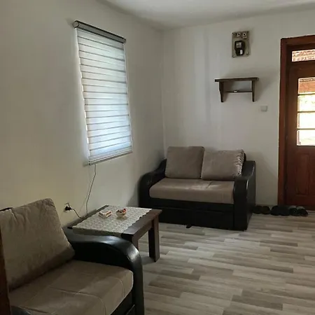 Holiday home Vikendica Cerovic Kraljevo